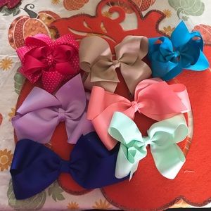 Lot of Bows